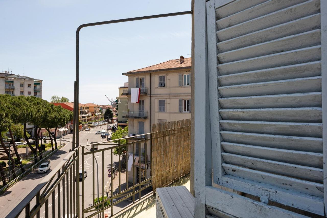 Piazza Concordia Apartment With Balcony La Spezia Ngoại thất bức ảnh